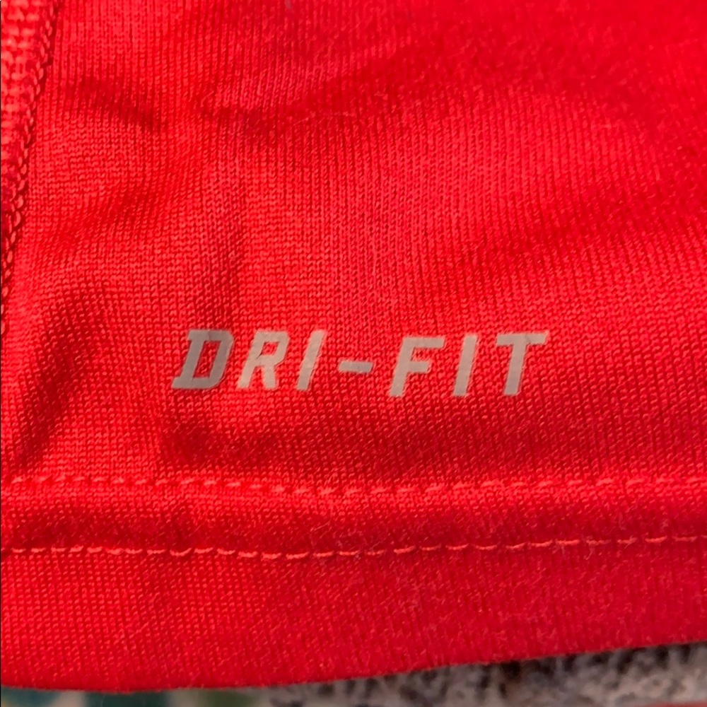 Nike tee - Picture 5 of 5